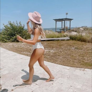 Full leaked Ashley anne private onlyfans photo