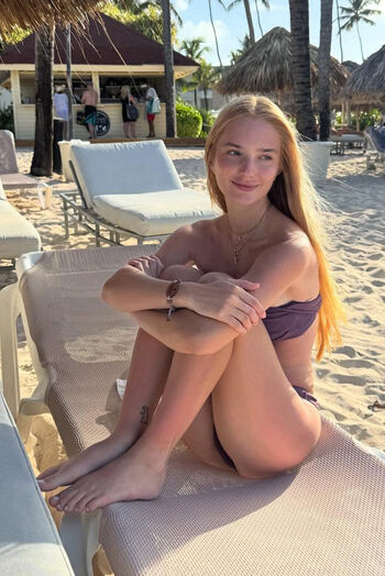 Full leaked Isa milan private onlyfans photo