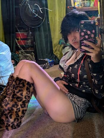 Full leaked Mrguemutt private onlyfans photo