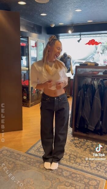 Full leaked Maryyhx private onlyfans photo