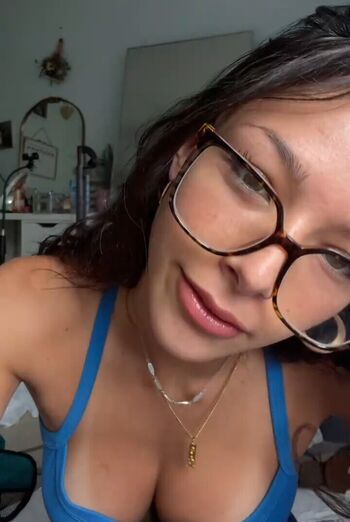 Full leaked Mia wynn private onlyfans photo