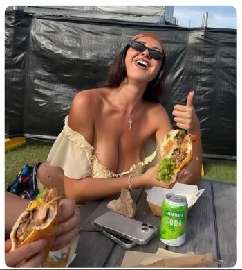 Full leaked Deineesarah/ private onlyfans photo
