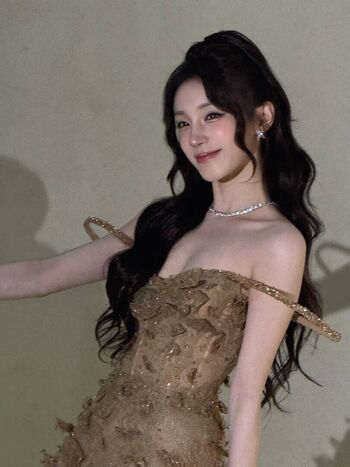 Full leaked Yuqi private onlyfans photo